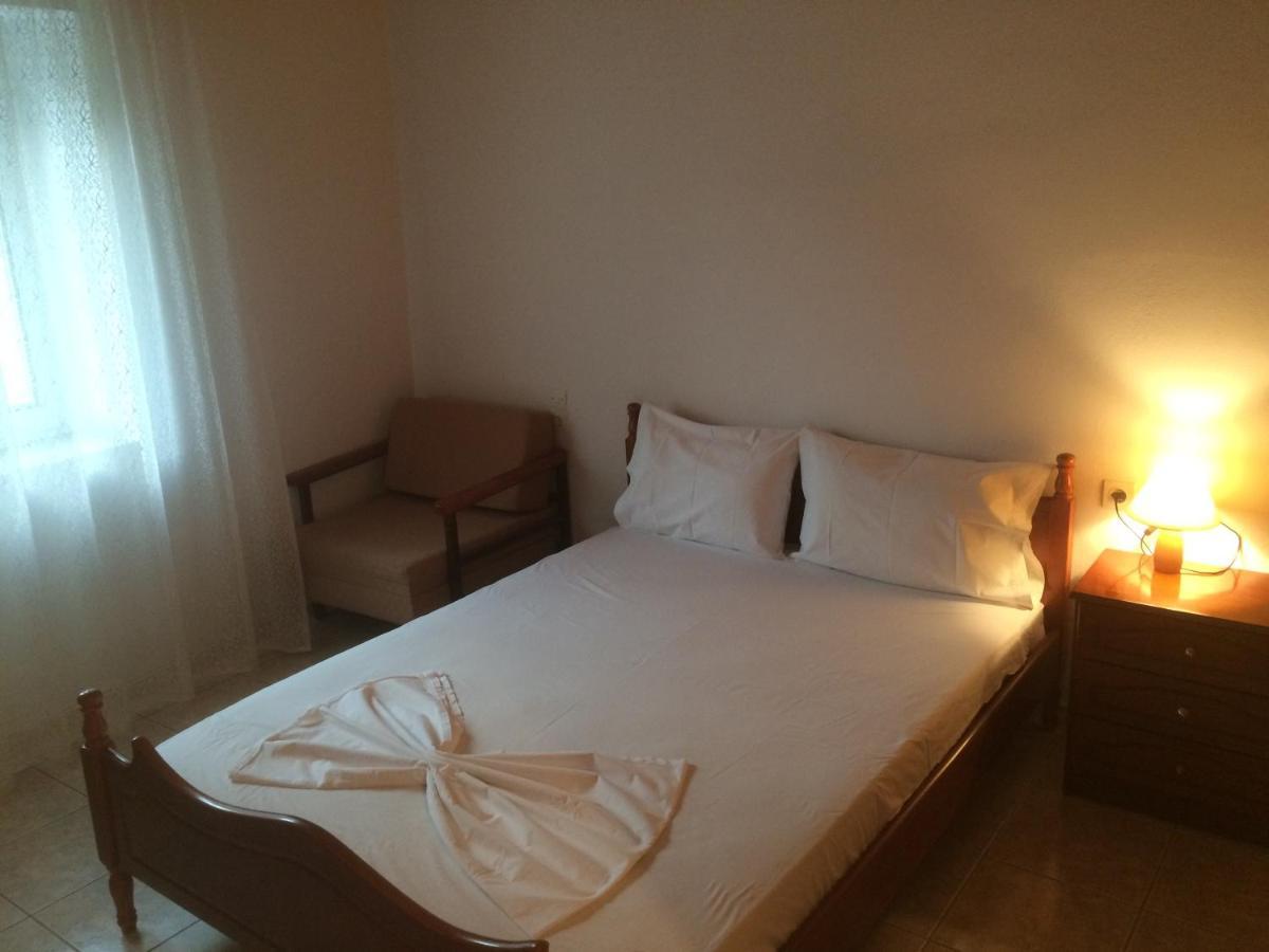 Guesthouse "Athina" Elliniko  Екстериор снимка