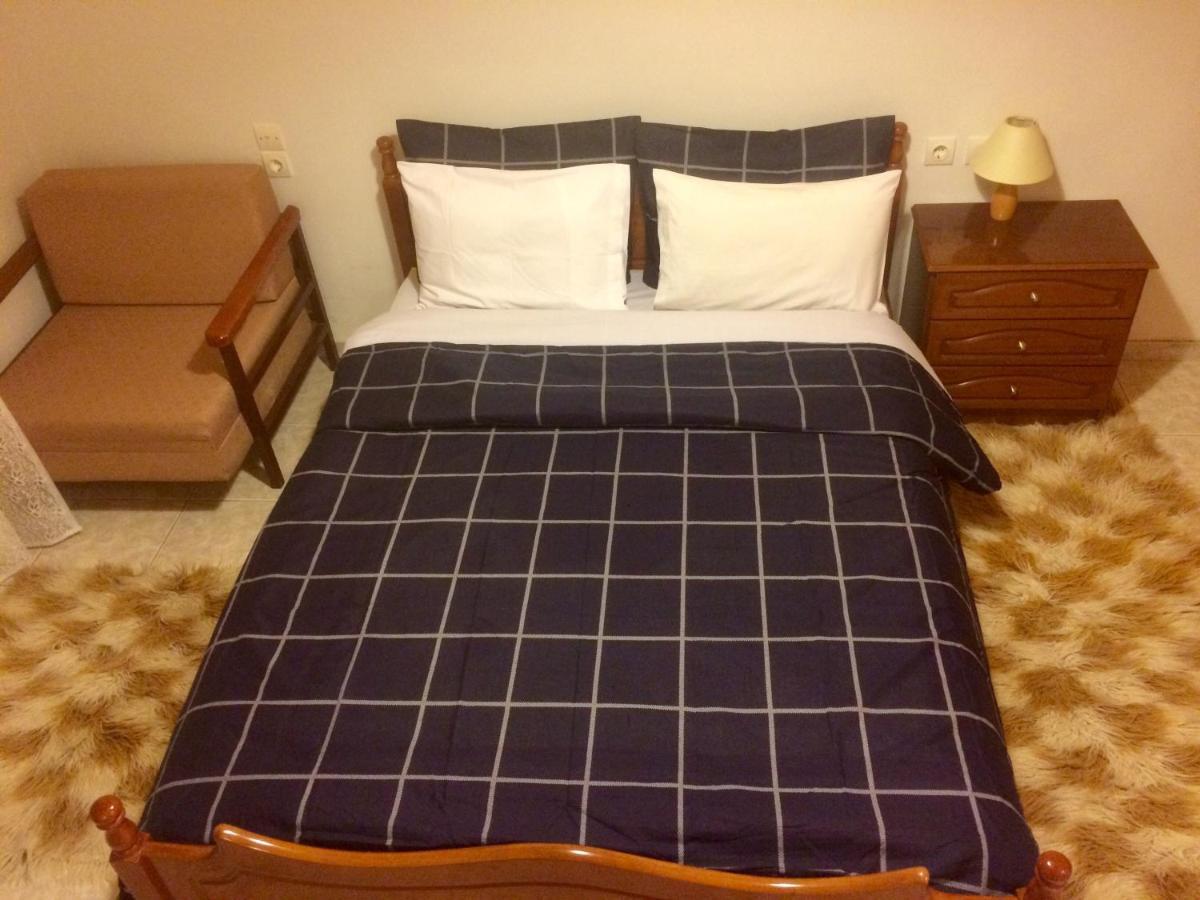 Guesthouse "Athina" Elliniko  Екстериор снимка